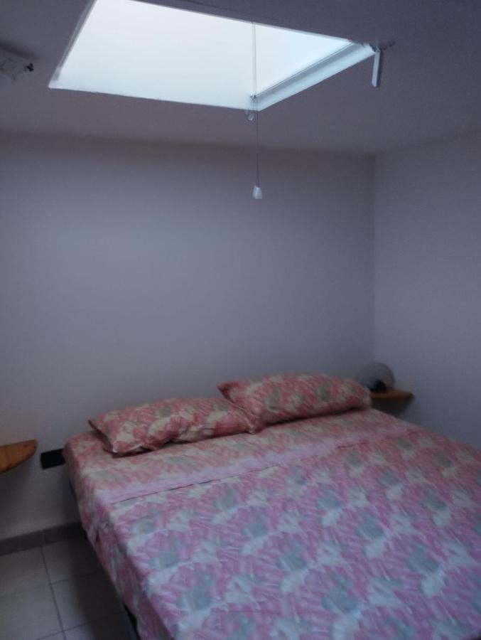 Casa Vacanze Cettina Home 3 Mt 50 Dal Mare Terra Mala Exterior photo