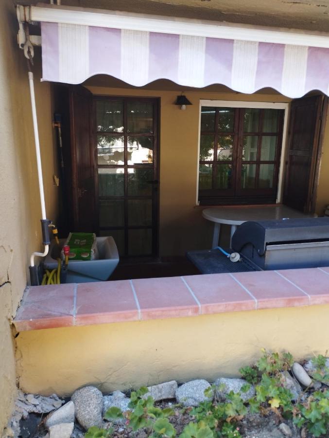 Casa Vacanze Cettina Home 3 Mt 50 Dal Mare Terra Mala Exterior photo